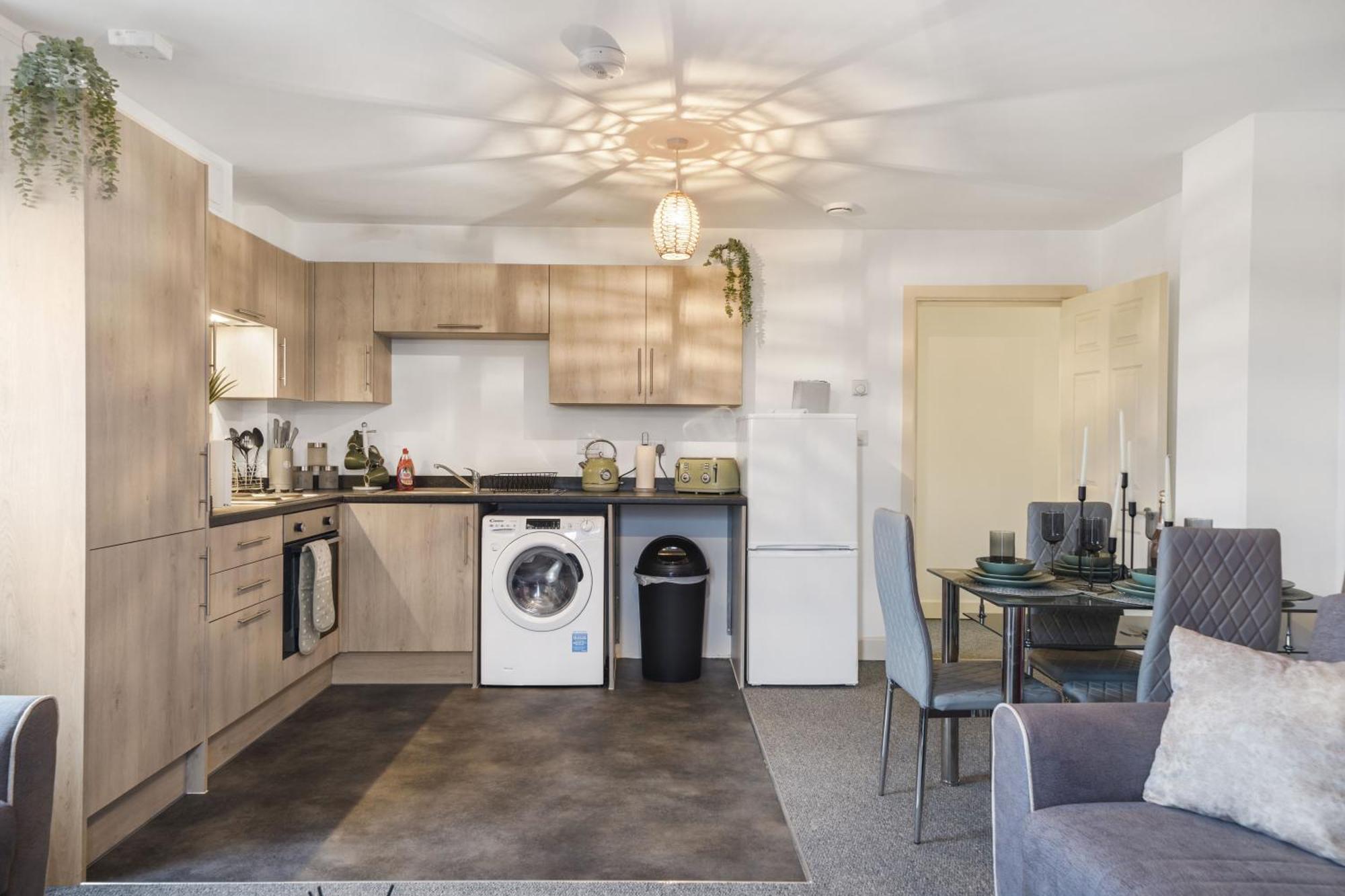 Modern Apartments With Free Parking Near Heathrow Colnbrook Exterior foto