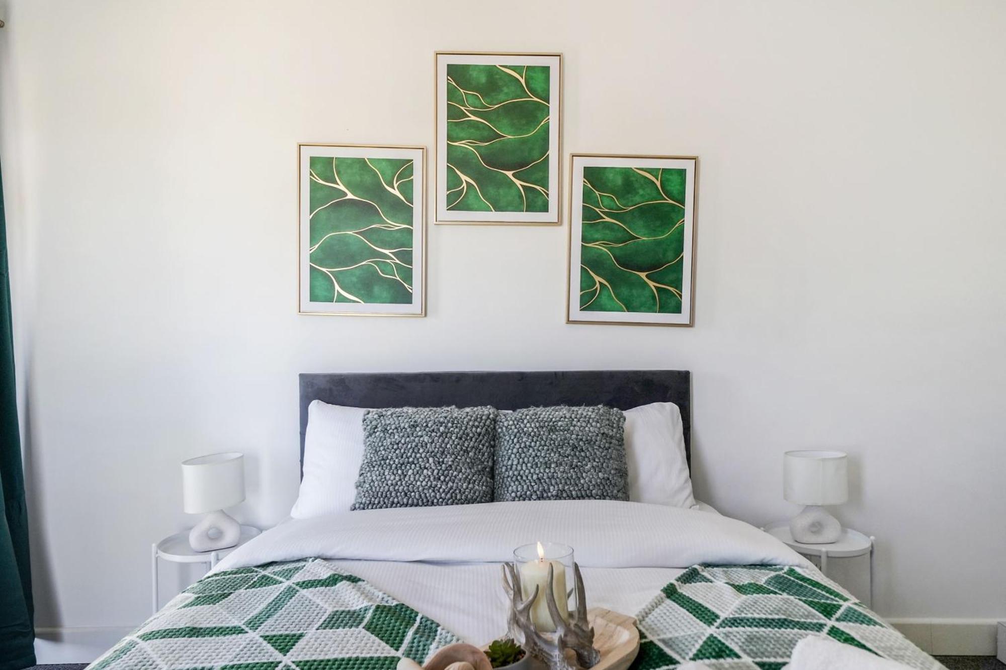 Modern Apartments With Free Parking Near Heathrow Colnbrook Exterior foto